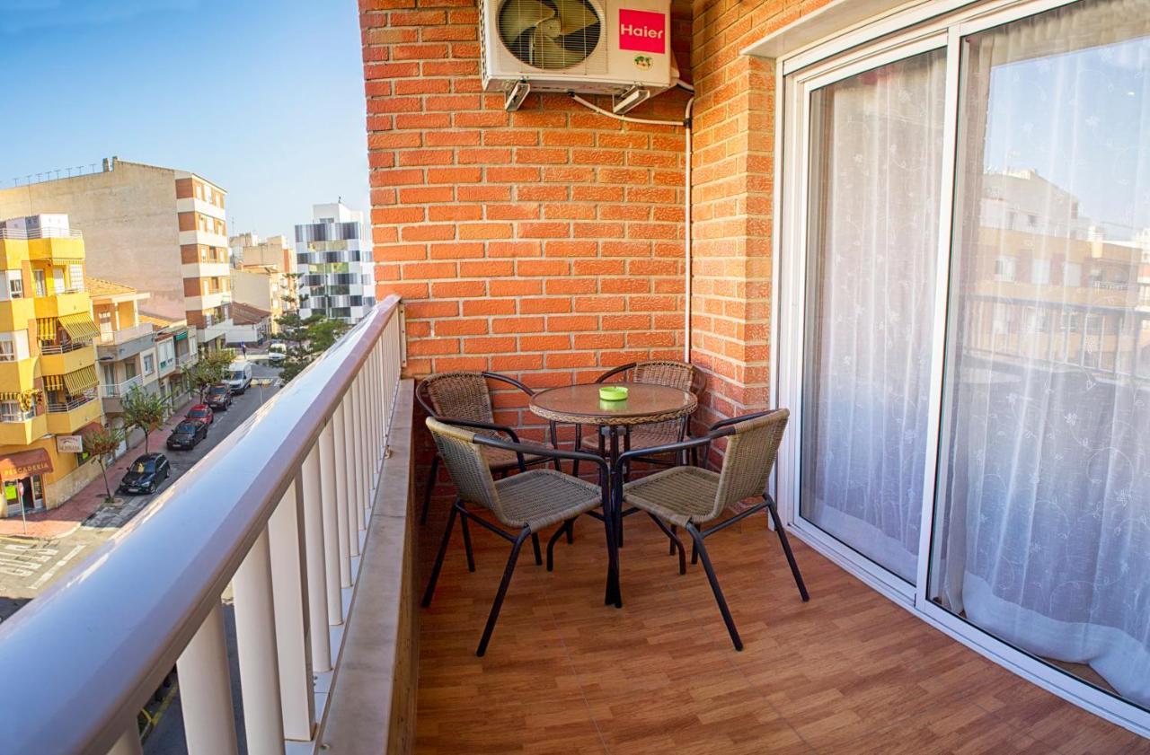 Yovalu Con Balcon,Yovalu1Sin Balcon, Yovalutres Con Piscina Apartman Torrevieja Kültér fotó